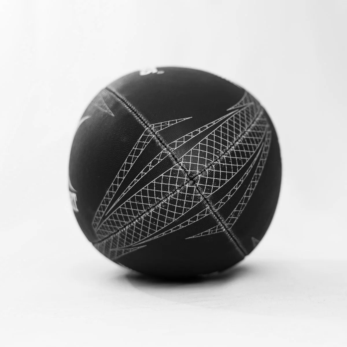 Pelota de rugby Gilbert All Blacks Supporter Ball Nº5 - Image 5